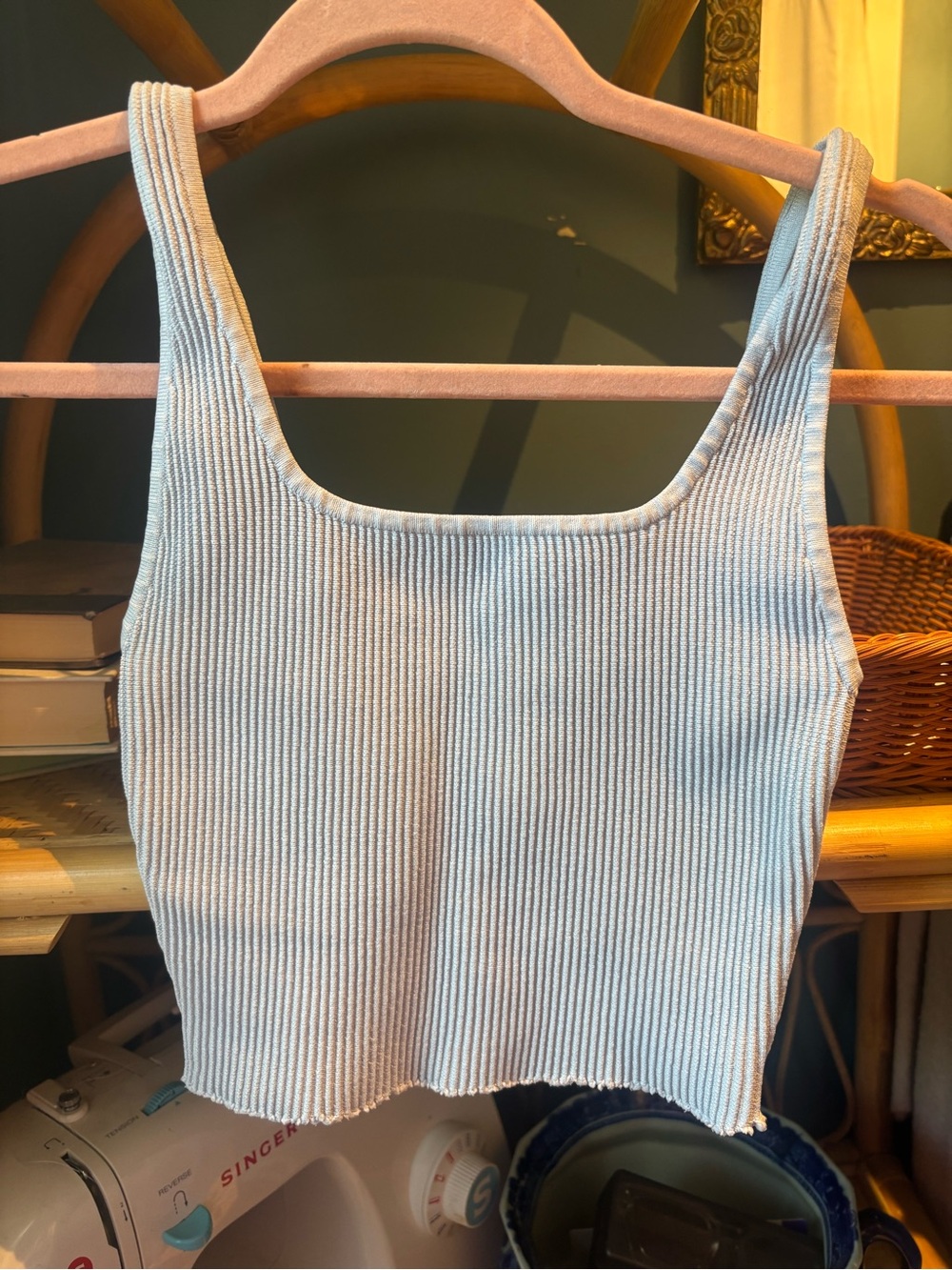 Aritzia Babaton Sculpt Knit Squareneck Cropped Tank XS